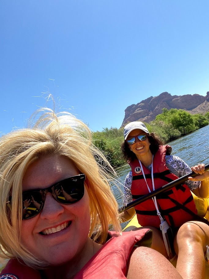 Wendi and Courtney kayaking in Scottsdale